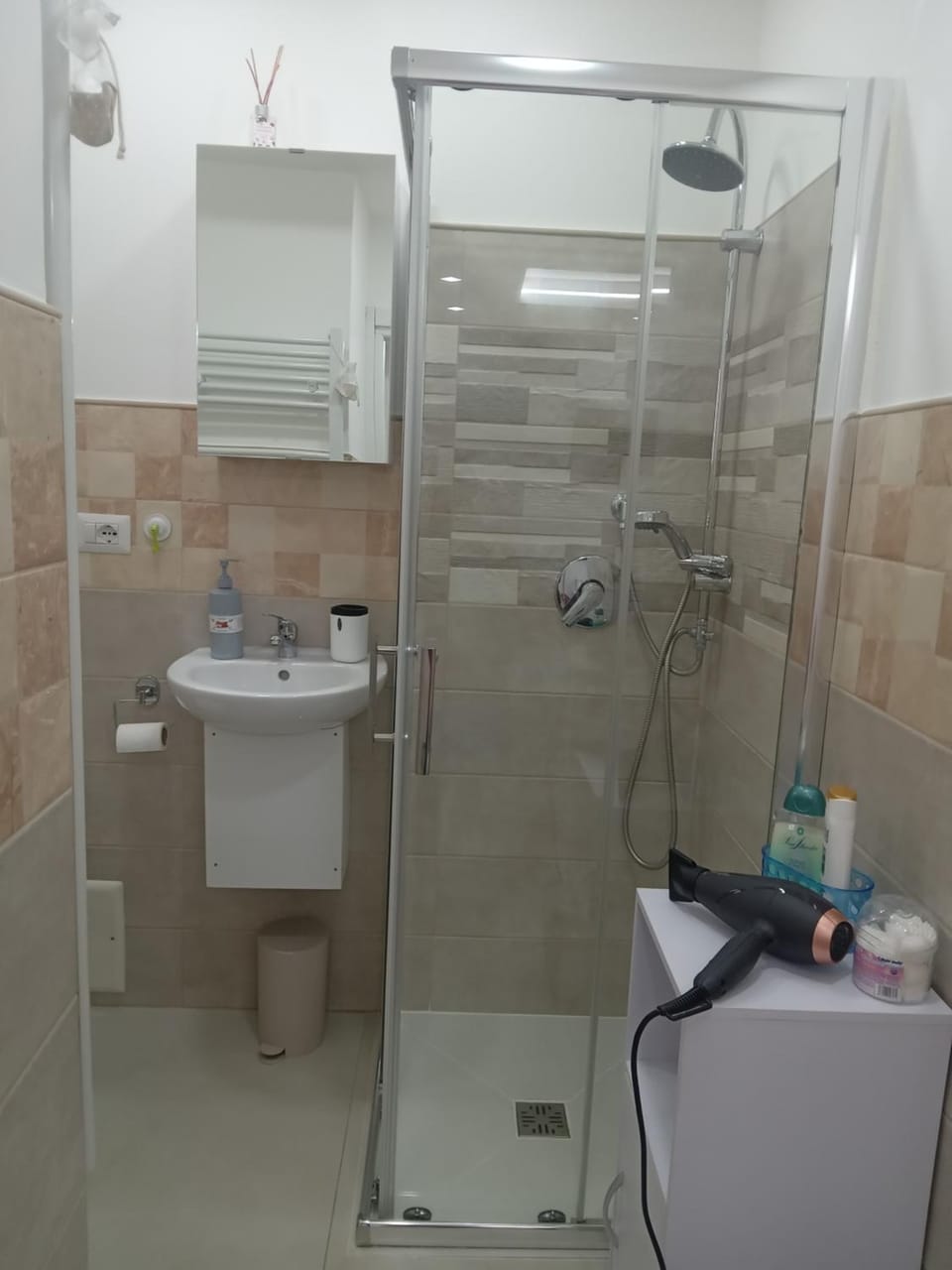 Shower, Bathroom