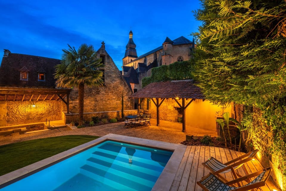 Night, Garden, City view, Garden view, Swimming pool