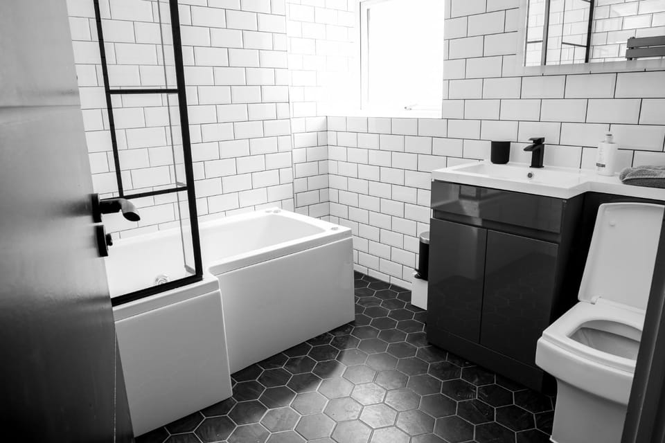 Toilet, Bathroom, Bath