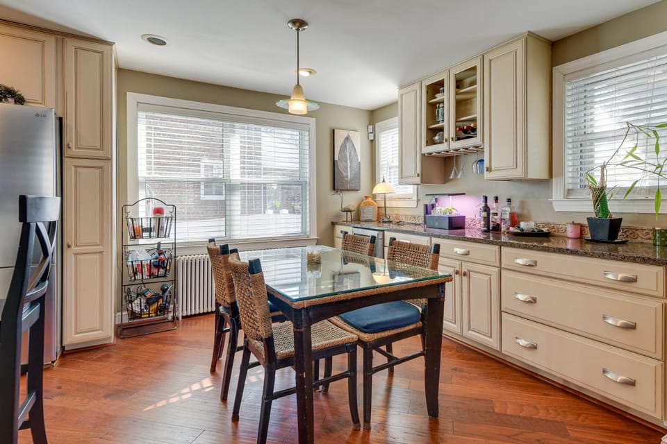 WFH-Friendly Vacation Rental in DC! House in District of Columbia