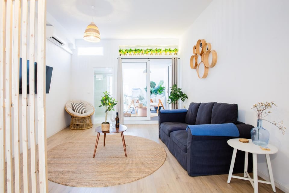 Communal lounge/ TV room, TV and multimedia, Living room