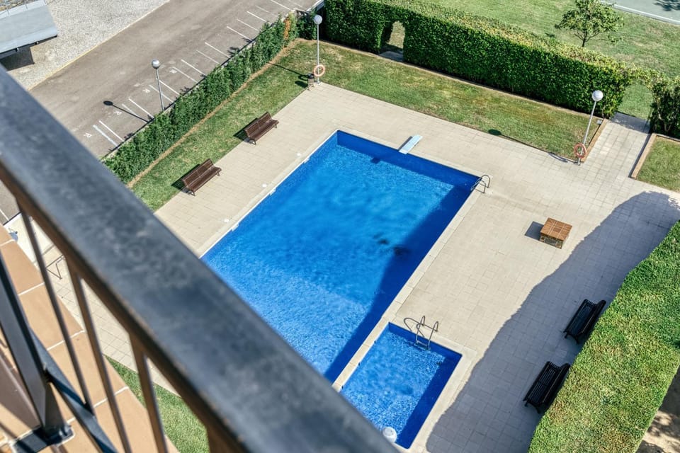 Property building, Swimming pool