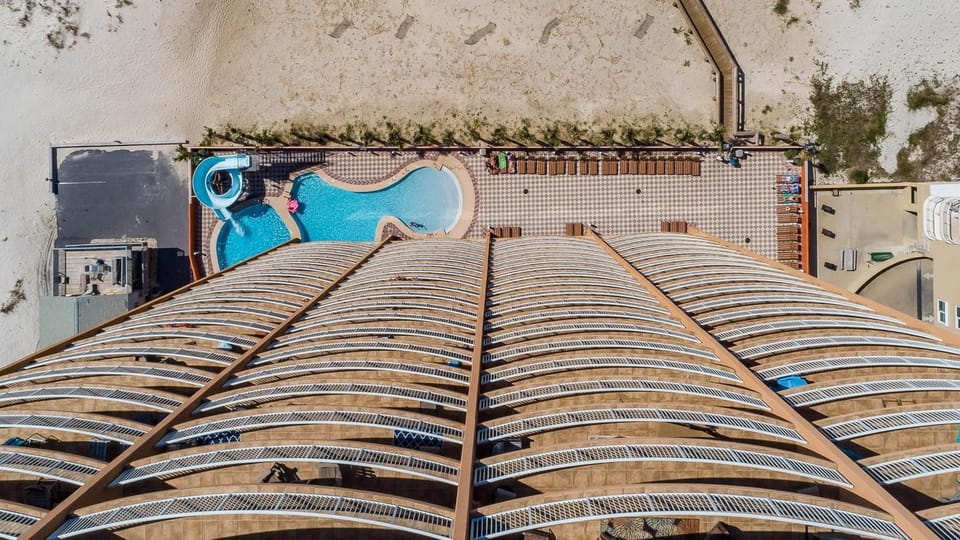 Phoenix Gulf Shores by Brett Robinson Vacations Apartment in West Beach
