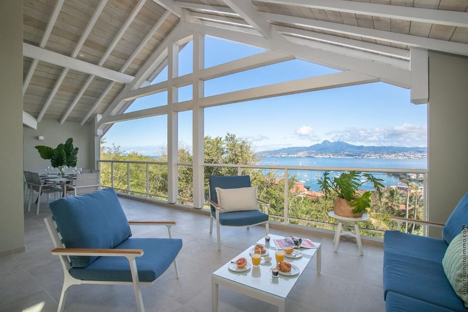 Balcony/Terrace, Living room, Mountain view, Sea view