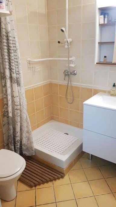 Shower, Bathroom