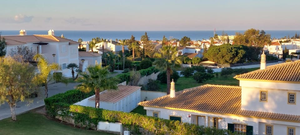 Baia Village - Galé - Albufeira Apartment in Guia