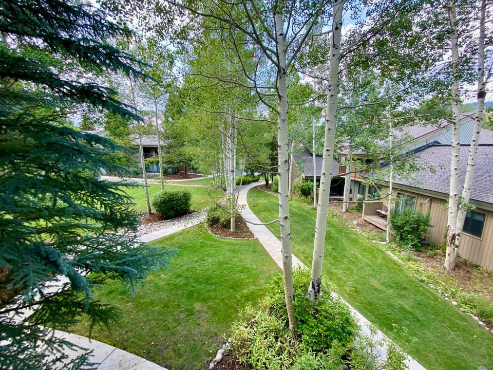 Flying Dutchman 1188 by SummitCove Lodging House in Keystone