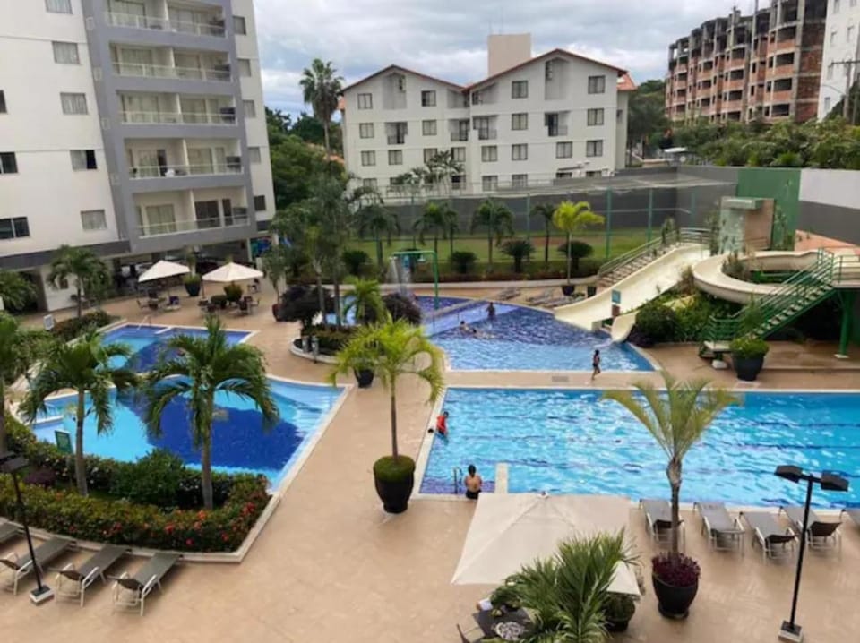 Flat 123 - Veredas - 300 metros Hot Park - Vista Piscina Apartment in State of Goiás