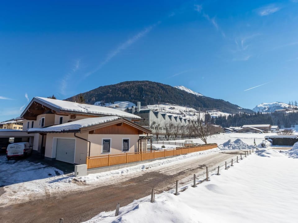Property building, Winter