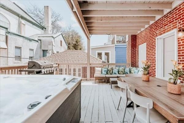 BBQ facilities, Balcony/Terrace, Seating area, Dining area