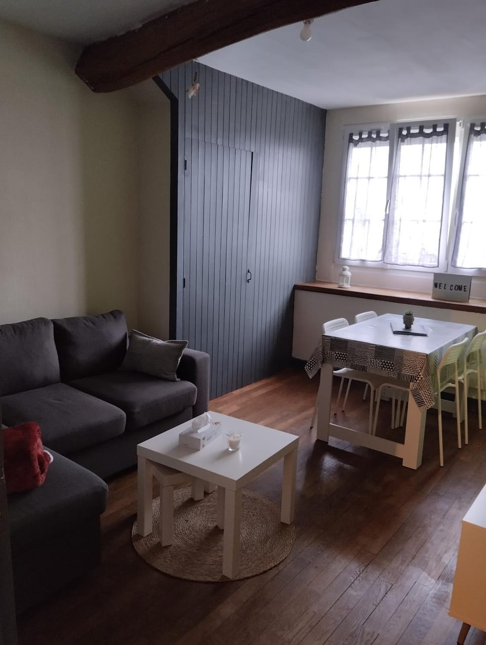 Living room, Dining area