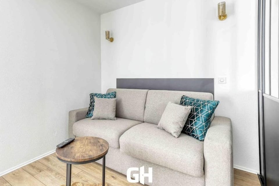 Le P’tit Bussy - Magnifique studio proche Disneyland & Paris Apartment in Bussy-Saint-Georges