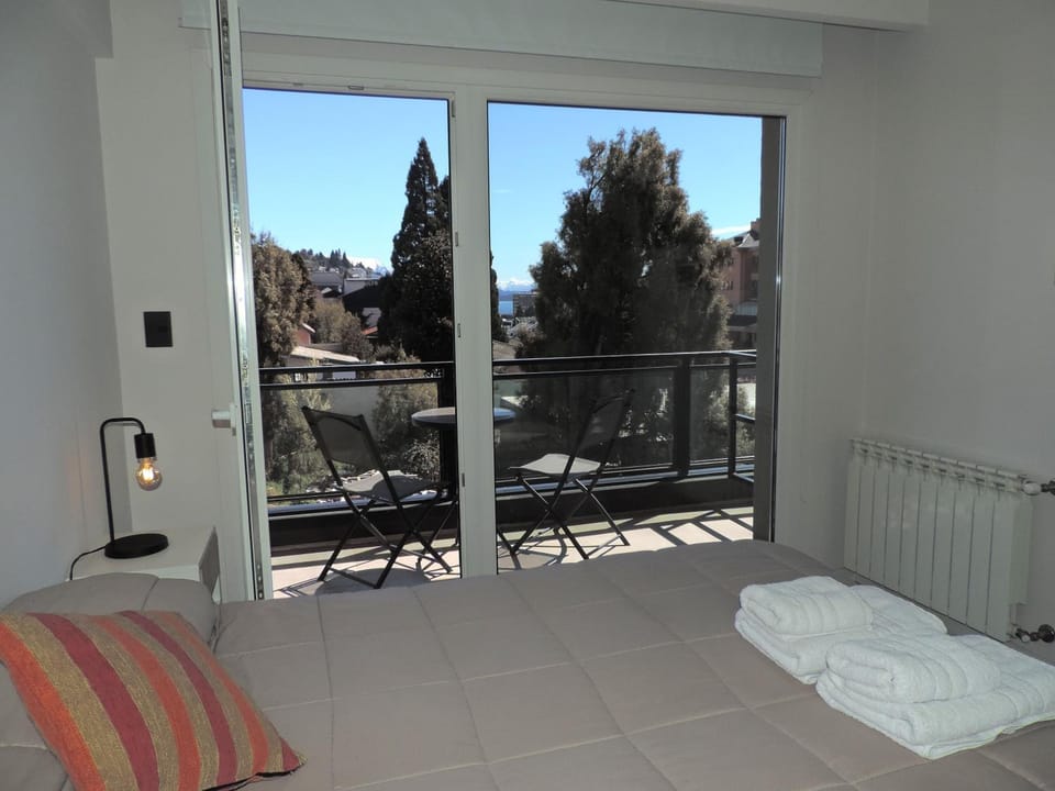 Bed, Day, View (from property/room), Balcony/Terrace, Photo of the whole room, towels
