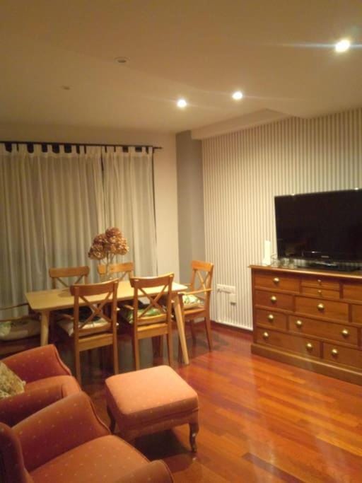 Living room, Dining area