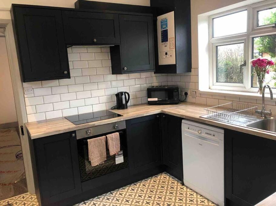 4 Bedroom School House House in Holt