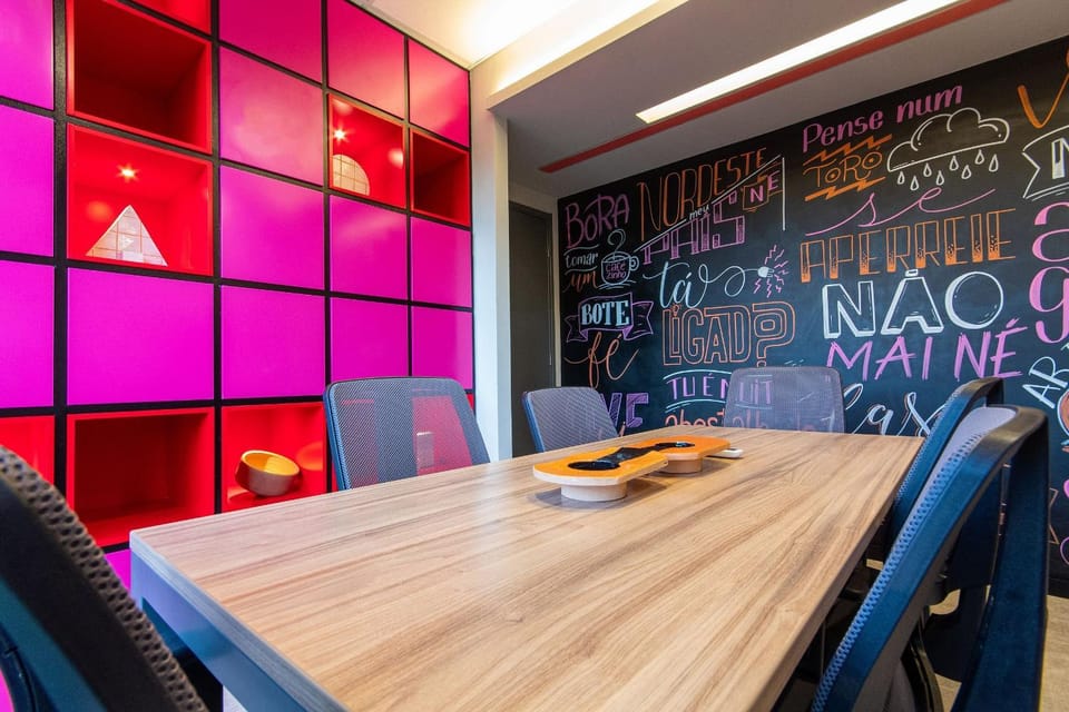 Business facilities, Area and facilities