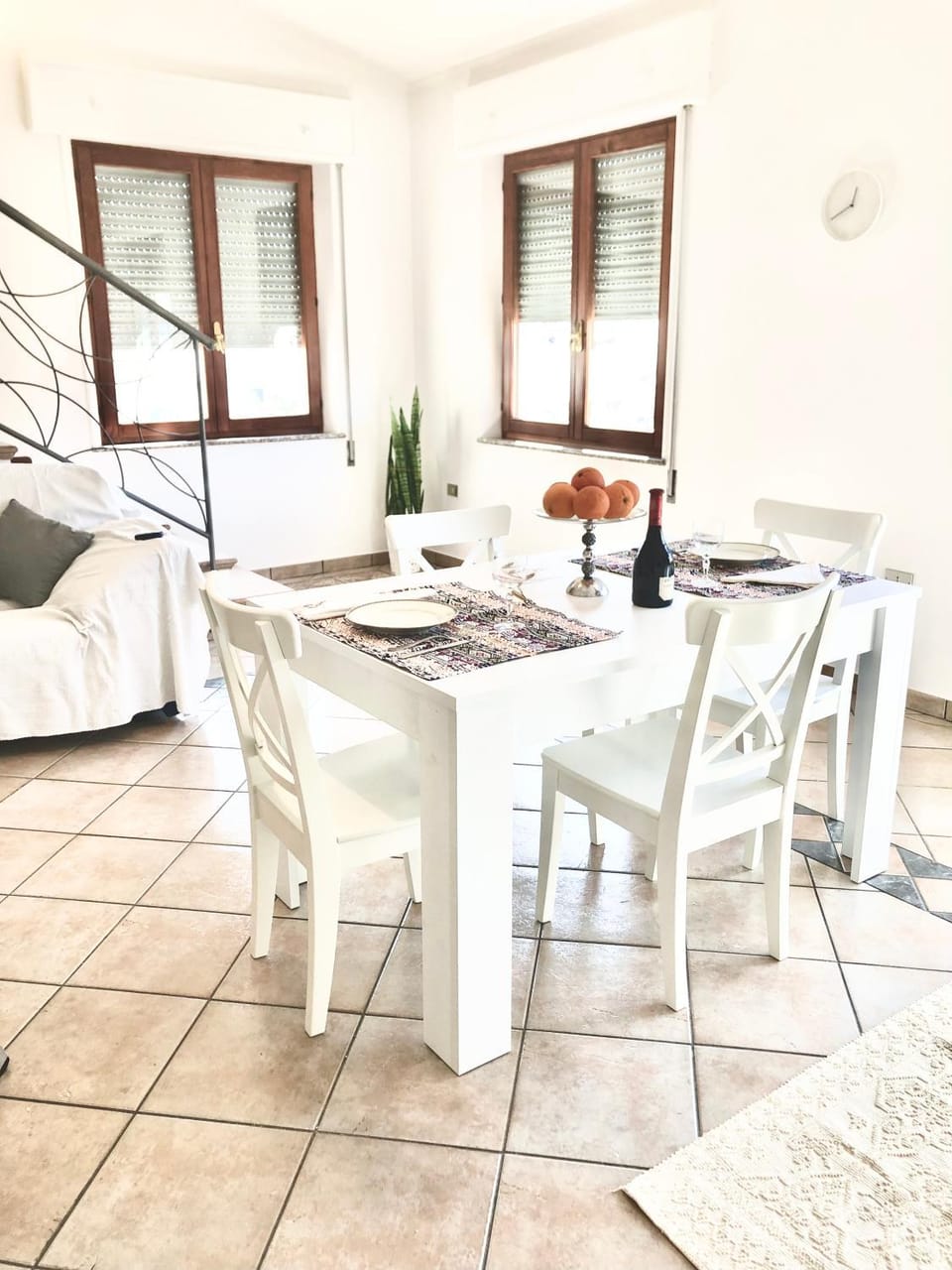 Living room, Dining area
