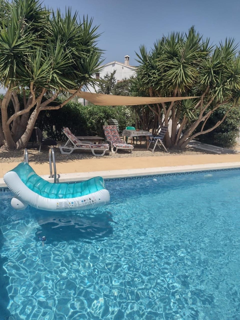 Day, Pool view, Swimming pool, sunbed