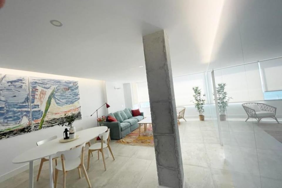 Moderno y completo apartamento frente al mar Apartment in Malaga