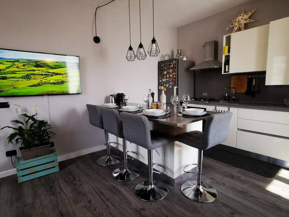 Kitchen or kitchenette, Living room, Dining area