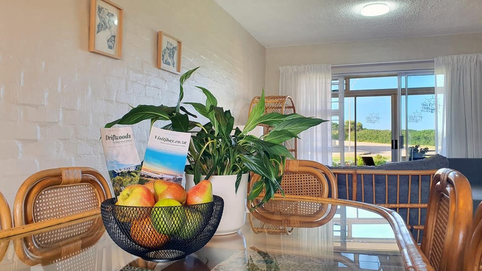 Nearby landmark, Restaurant/places to eat, People, Neighbourhood, Natural landscape, Activities, Children play ground, Fishing, Horse-riding, Nightclub / DJ, Snorkeling, Living room, Spa and wellness centre/facilities, Fitness centre/facilities, Other, Dining area, Beach, Aqua park, Tennis court, Windsurfing, Canoeing, Hiking, Cycling, Diving, Evening entertainment, Animals, Text overlay, Guests, Area and facilities, Supermarket/grocery shop, Shopping Area, Swimming pool, Sports, Entertainment, Dinner, Dinner, children, young children, older children, group of guests, Certificate/Award, Open Air Bath, Public Bath, Family, furniture, furniture, furniture, internet, sunbed, toaster, laundry, washing machine