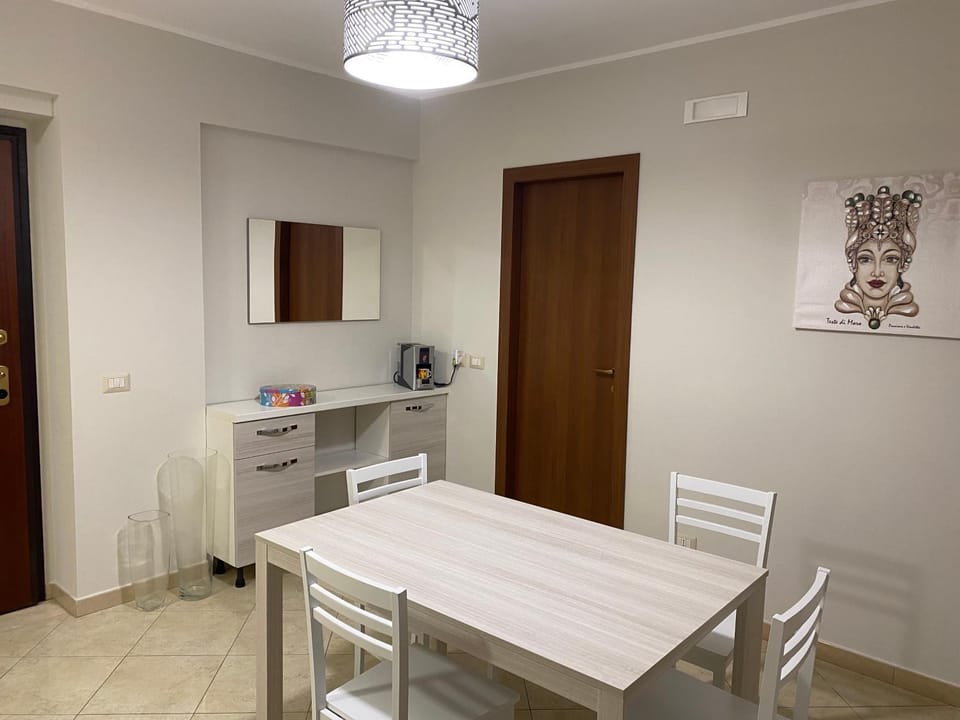 Dining area, hair dresser