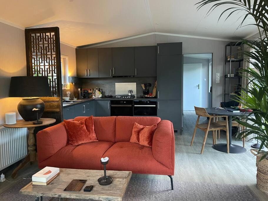 Luxe vakantiehuis “Saalien” House in Loenen