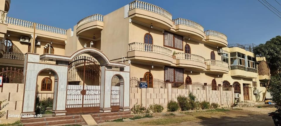 Moon fourteen Apartment in Luxor