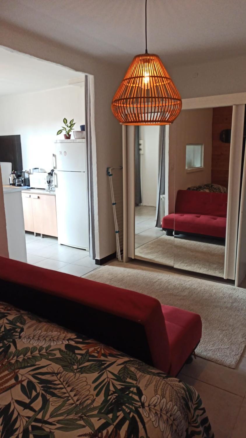 Vogué meublé 2 étoiles, Un Cocon pour 2 Apartment in Provence-Alpes-Côte d'Azur