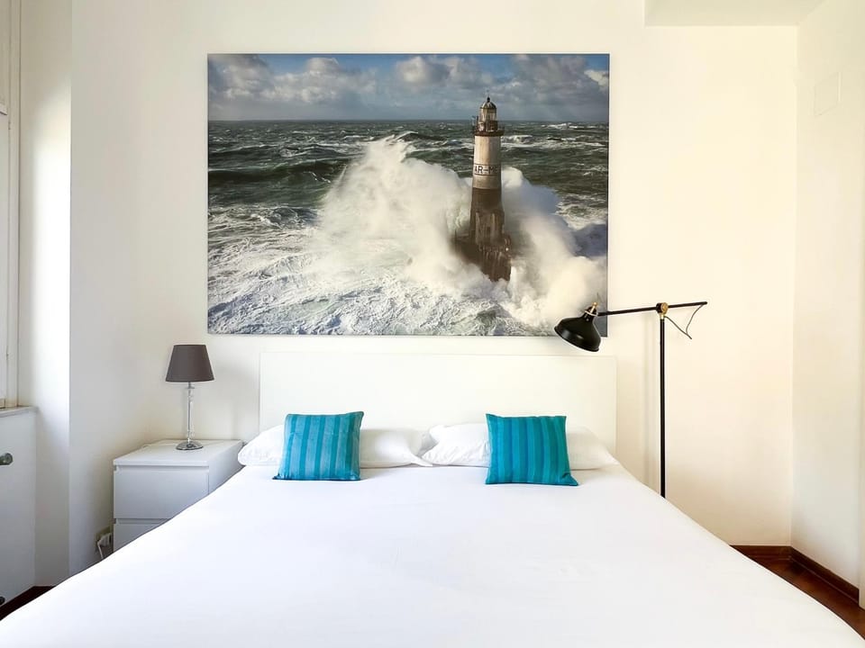 Bed, Decorative detail, Bedroom