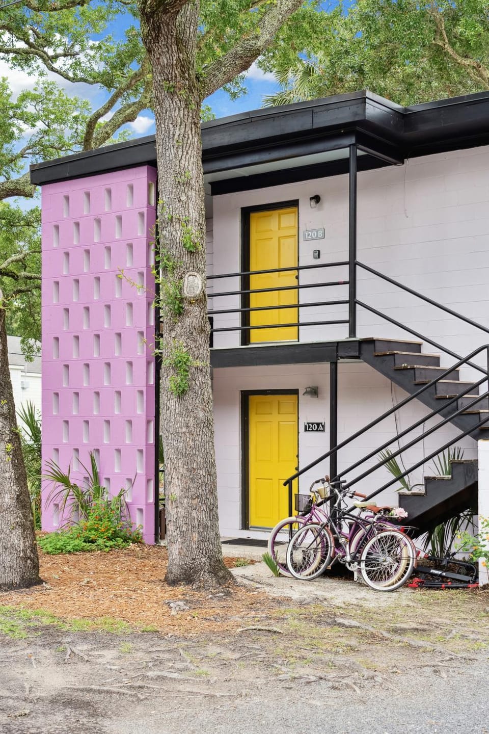 Folly Vacation Great Location, Vintage and Fun 120 Unit B House in Folly Beach