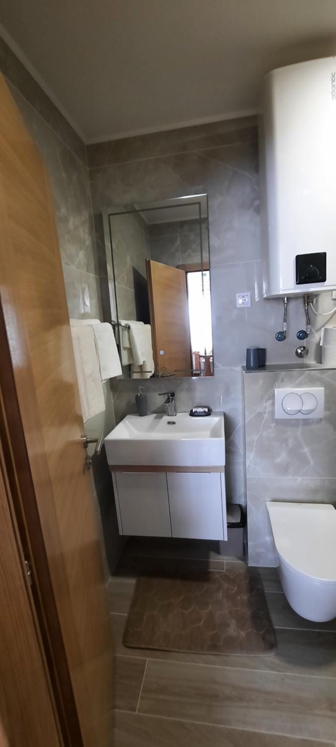 Toilet, Bathroom