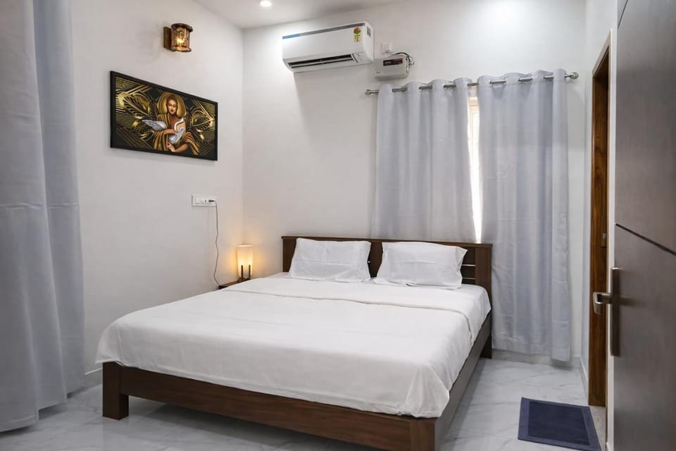 Bedroom, air conditioner