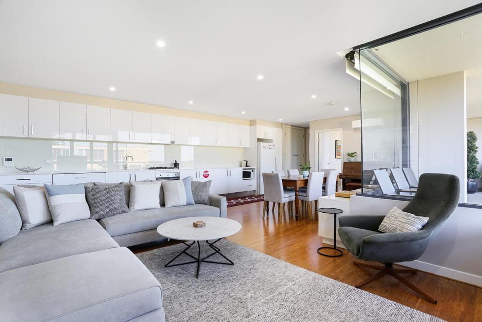 B314S - Waverton Village Heights Apartment in Sydney