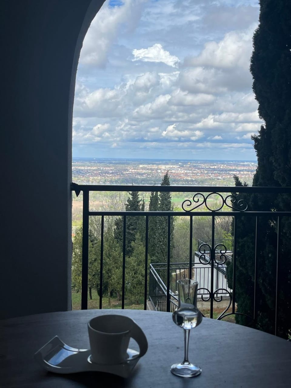 Day, Natural landscape, View (from property/room), Balcony/Terrace, City view