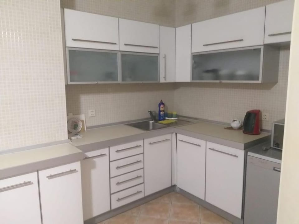 xoroshoya 3 komnotnaya kvartira na tarqovim Apartment in Baku