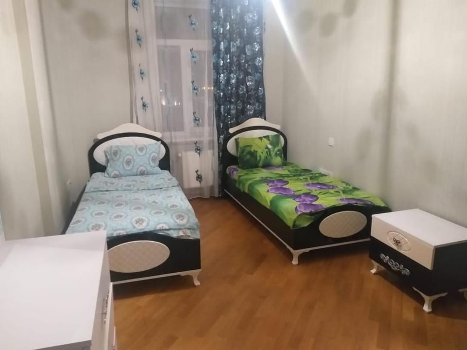 xoroshoya 3 komnotnaya kvartira na tarqovim Apartment in Baku