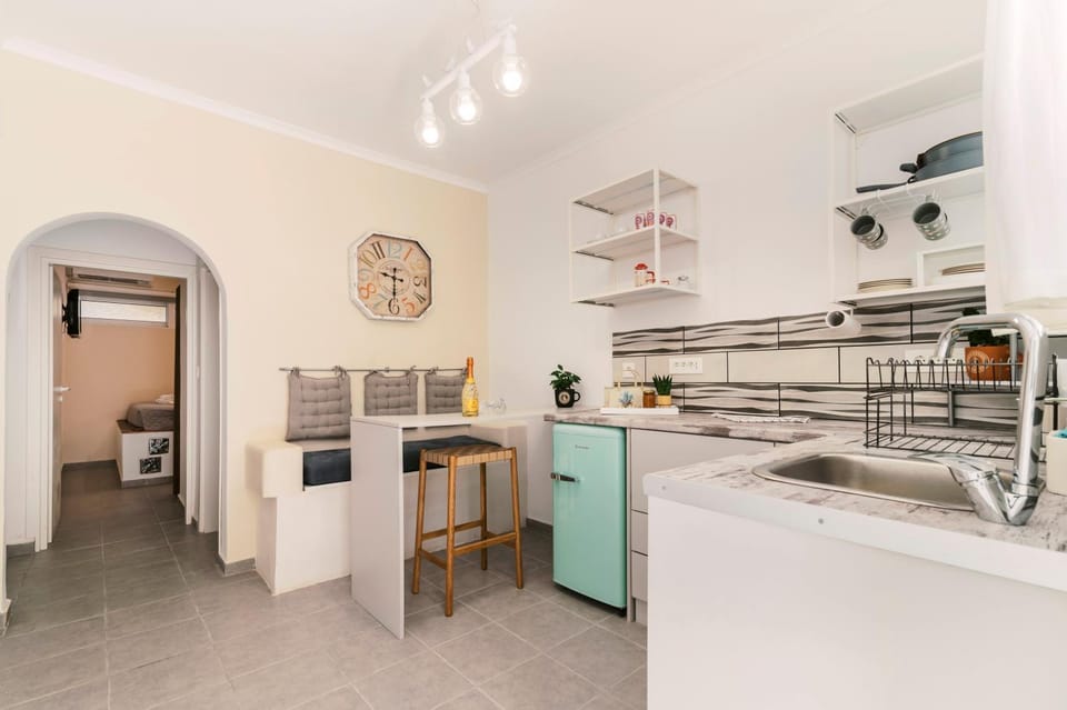 Kitchen or kitchenette, oven, pet friendly