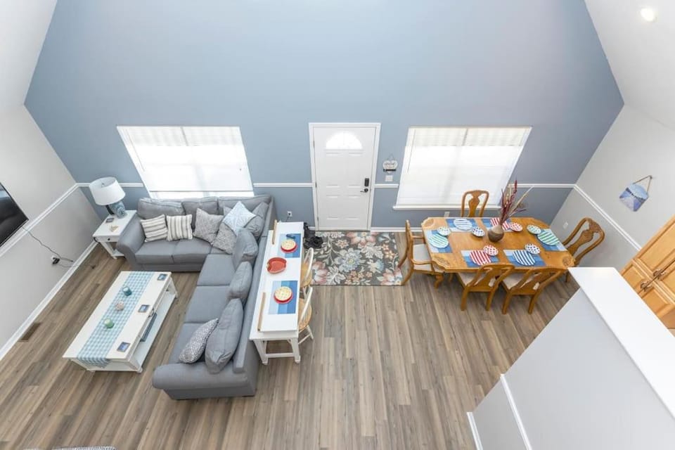 Living room, Photo of the whole room, Seating area