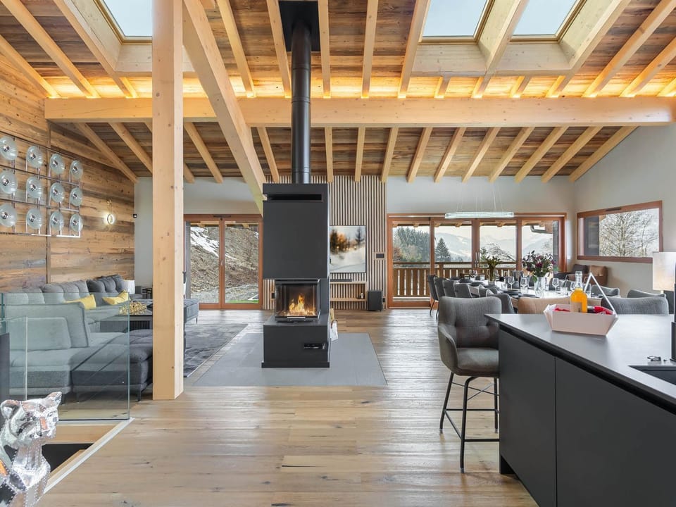 Chalet de Luxe avec Piscine Chauffée au Mont d'Arbois, Megève - 14 Personnes - FR-1-569-75 Chalet in Combloux