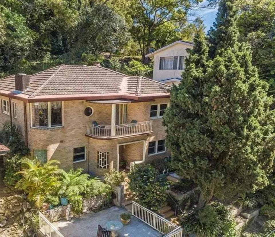 Gracious 1930s Art Deco House House in Gosford