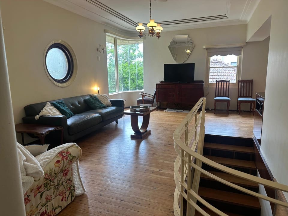 Gracious 1930s Art Deco House House in Gosford