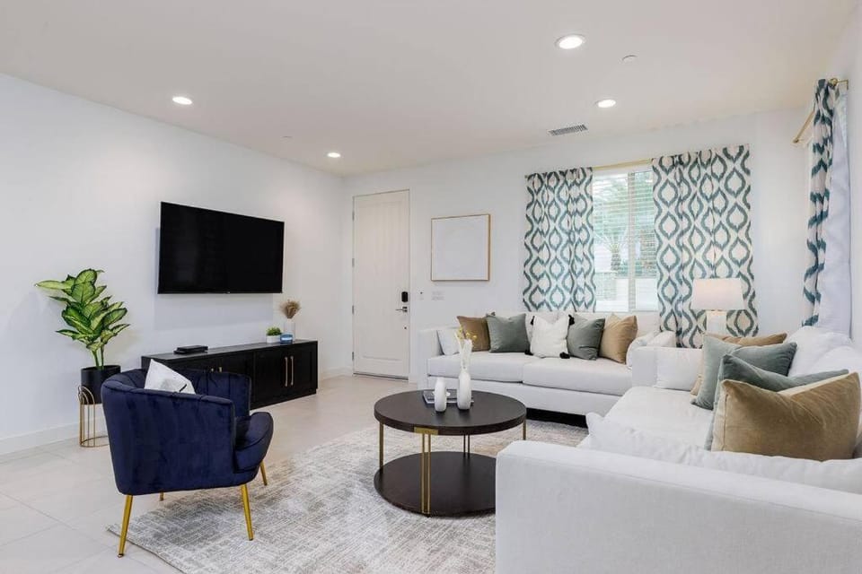 TV and multimedia, Living room