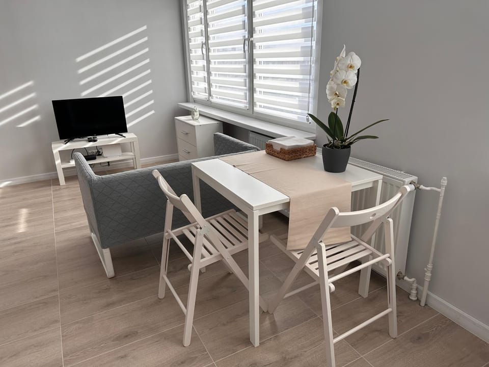 APARTAMENT OŚ. ZŁOTE 5F Apartment in Lower Silesian Voivodeship