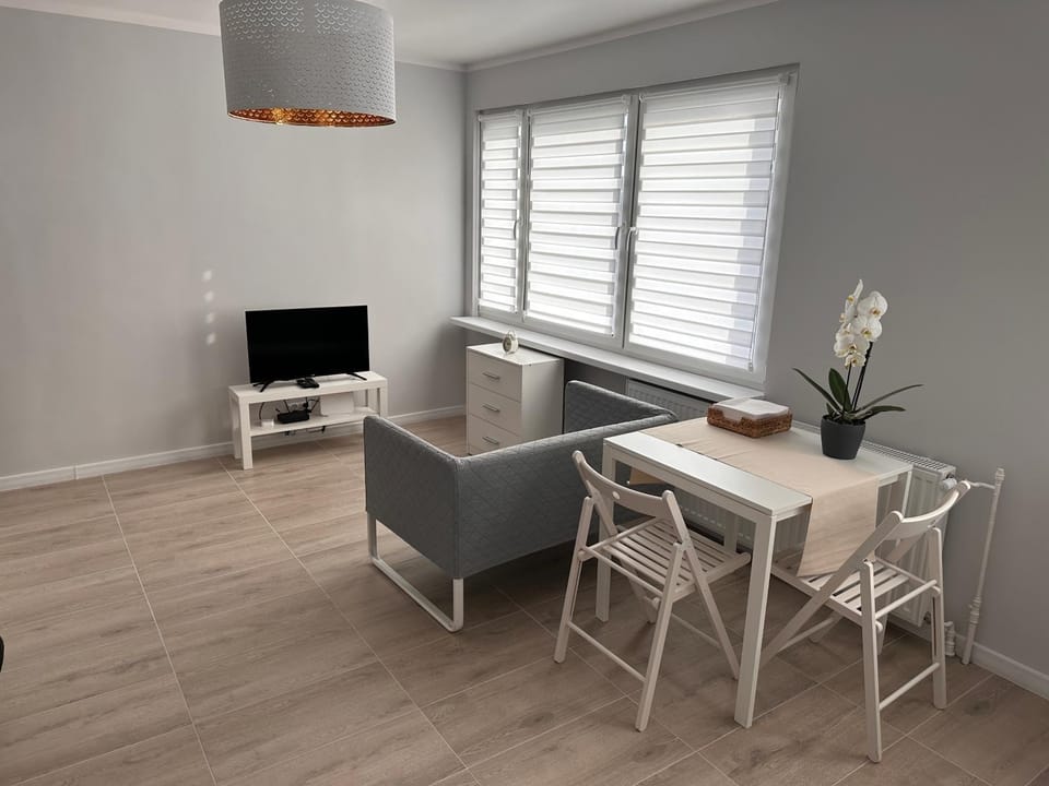 APARTAMENT OŚ. ZŁOTE 5F Apartment in Lower Silesian Voivodeship