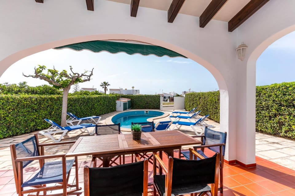 Patio, Day, View (from property/room), Balcony/Terrace, Dining area, Pool view, Swimming pool, sunbed