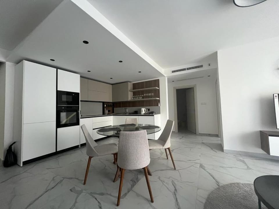 Skylark 2 Apartment with Terrace Apartment in Saint Julians