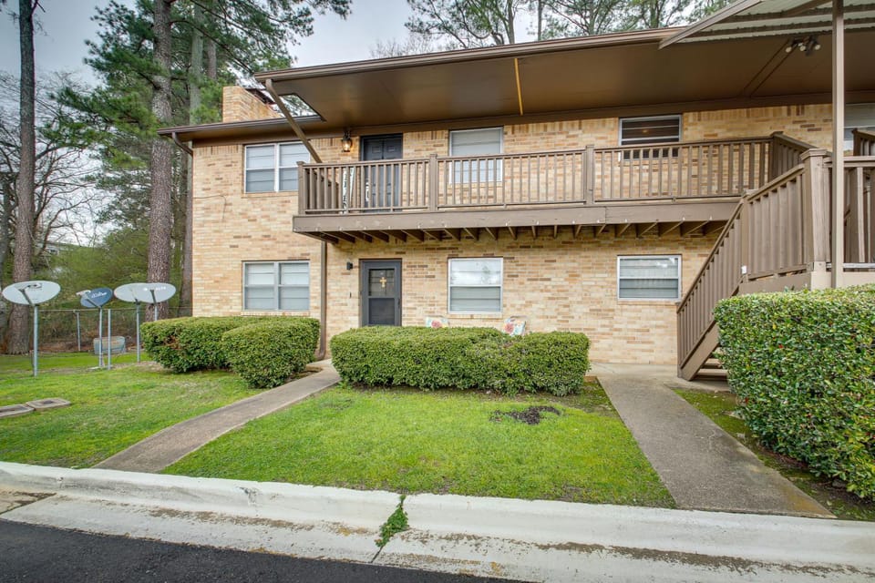 3 Mi to Dtwn Hot Springs: Modern Condo! House in Hot Springs