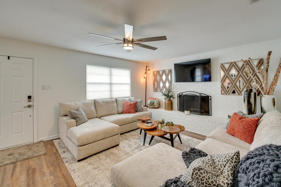 3 Mi to Dtwn Hot Springs: Modern Condo! House in Hot Springs