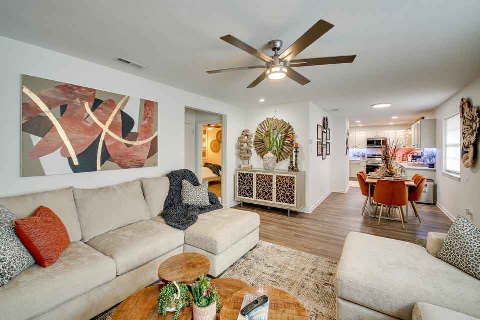 3 Mi to Dtwn Hot Springs: Modern Condo! House in Hot Springs